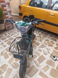 07740923243 للبيع السعر 100