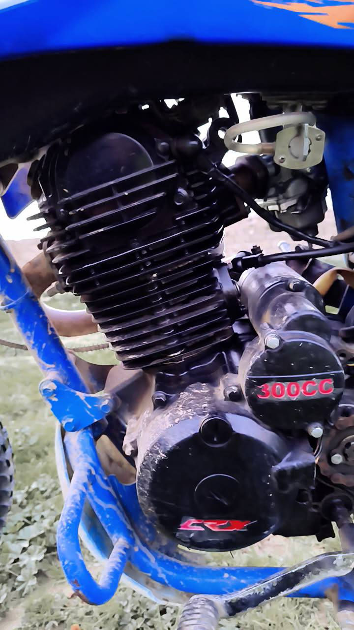 السلام عليكم قفاز للبيع موديل 2023 سيراكس محرك 300سيسي سعره 700/
***********
