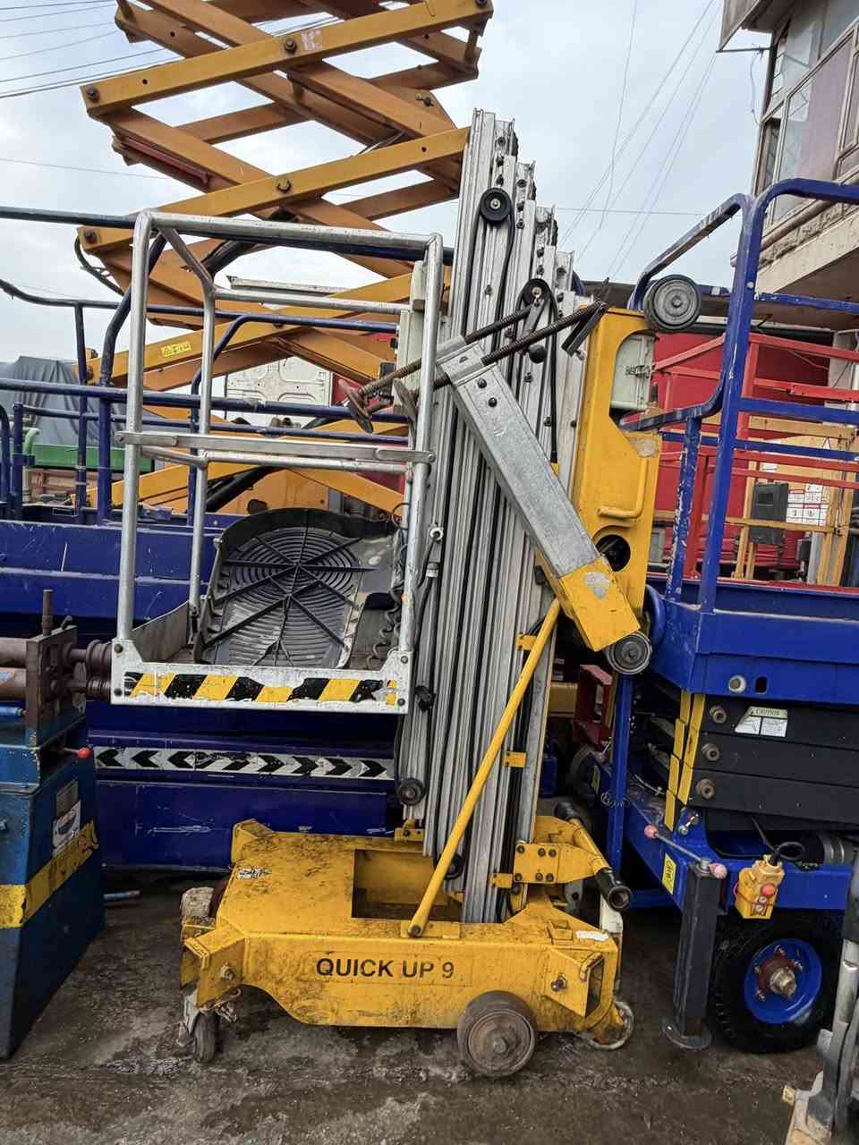 يتوفر جميع المصاعد المقصيه بيع وإيجار عنوان بغداد باب الشيخ ***********
