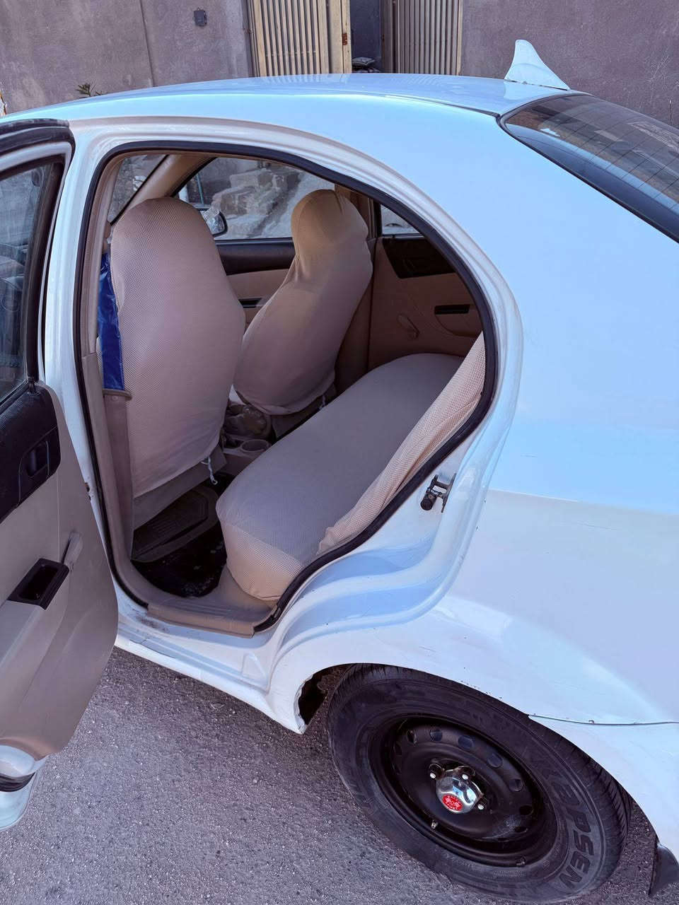 سيارة افيو مديل ٢٠١١... خليجي مفتوح.. كير عادي... رقم انكليزي... خصوصي مثنى.. مكان السماوه الجربوعيه الثانيه.. السعر ٧٠ وبيها مجال..... *********** اتصال و واتساب
الموشراي لا يدخل خاص تفاصيل السياره داخل الفيديو
