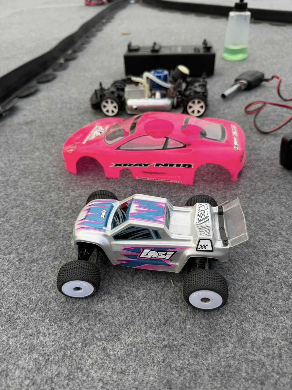 Relax time my hobby 
Xray NT18 micro nitro Rc car1/18


**إذا كنت صاحب هذا الإعلان وتريد حذفه لأي سبب، رجاءا أرسل رسالة إلى الدعم الفني**