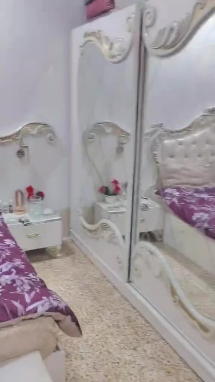 الغرفه نضيفه تركي ملكي خشاب ثقيل

السعر 600


**إذا كنت صاحب هذا الإعلان وتريد حذفه لأي سبب، رجاءا أرسل رسالة إلى الدعم الفني**