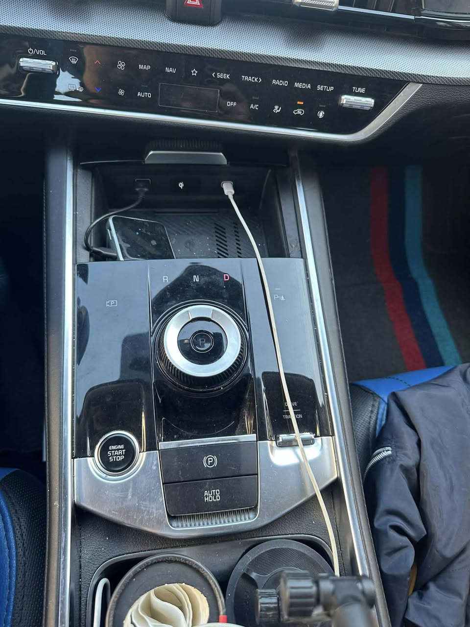 سبورتج 2022
تجميع الصين 

عداد المسافه 47الف فقط

الحجم لارج اكبر من السبورتج العادي  

مواصفات فول vip 
شاشه متصله 
كير ماوس 
بنوراما 
جلد وكراسي كهرباء 
مواصفات اعلى من Gt line 
مكينه 2000 تيربو 
ويل حجم كبير 
شاشة اعطال 
شاشة تبريد لمس 

السعر (( 210$$))وبيه مجال 
المكان بغداد العامرية او الكرادة
للاستفسار 
***********
***********
