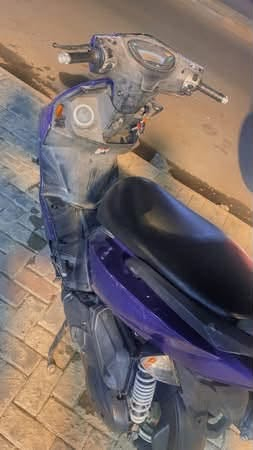 سلام عليكم ثعلب جي تي آر 140 نكره سلف مكينه بلاد دبلات صدر كهربائيات كلها شغاله شلعه معدل اي نقص مابيها السعر 600 مكاني بغداد البياع رقمي وتساب ***********

