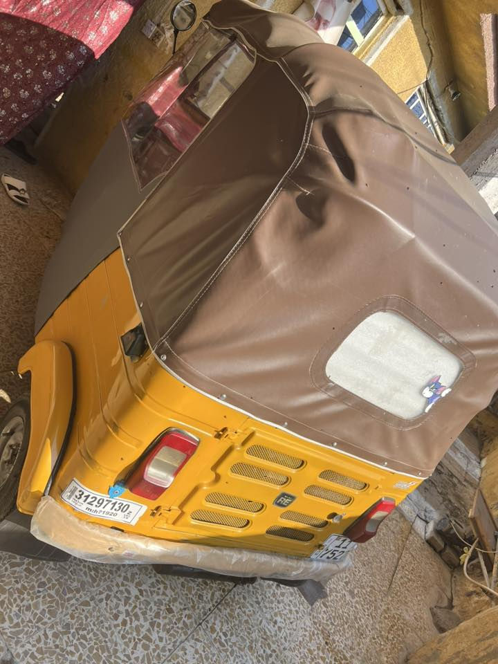 سلام عليكم تكتك موديل 20 مصبوغة جمالية وبيهة ضربة بل غد أصافحك حلوة يرادله تعمير دوسات سعر  5800اوبيهة مجال كير محرك خير من اللة رقم اوسنوية بغداد بسمي يرادله شغلات بصيطة مكاني بغداد الحسينية ‭0787 421 9399‬
