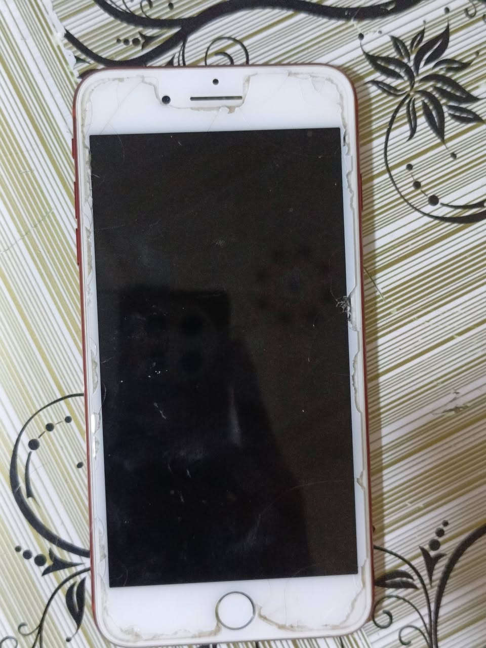 ايفون 7 بلاس كلشي شغال
مبدل بطاريه فقط 
بطاريه (100)
بس تبدل لزكه
الشاشه بلاديه ومابيها شخط
السعر 100 وبي مجال 
المكان ديالى الخالص هبهب
للاستفسار خاص


**إذا كنت صاحب هذا الإعلان وتريد حذفه لأي سبب، رجاءا أرسل رسالة إلى الدعم الفني**