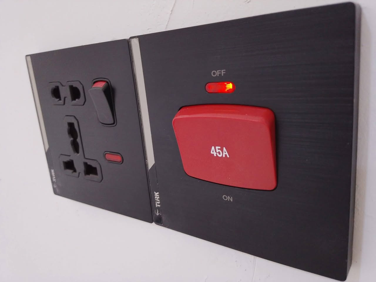 اللهم صل على محمد وآل محمد💙
احد اعملنا بالتأسيسات الكهربائية المنزلية شغل شرط الشرط بالنظافة وبالدقة .
✓عندك تأسيس بيت جديد  نوفرلك شغل هندسي باذن لله ومثل الصور واضبط بعد  بأنسب الاسعار بأذن لله 
®نطاق عملنا محافظة المثنى بجميع نواحيها واقضيتها

©صابر خشان الكهربائي*********** 
للاستفسار راسل الصفحة او الاتصال
