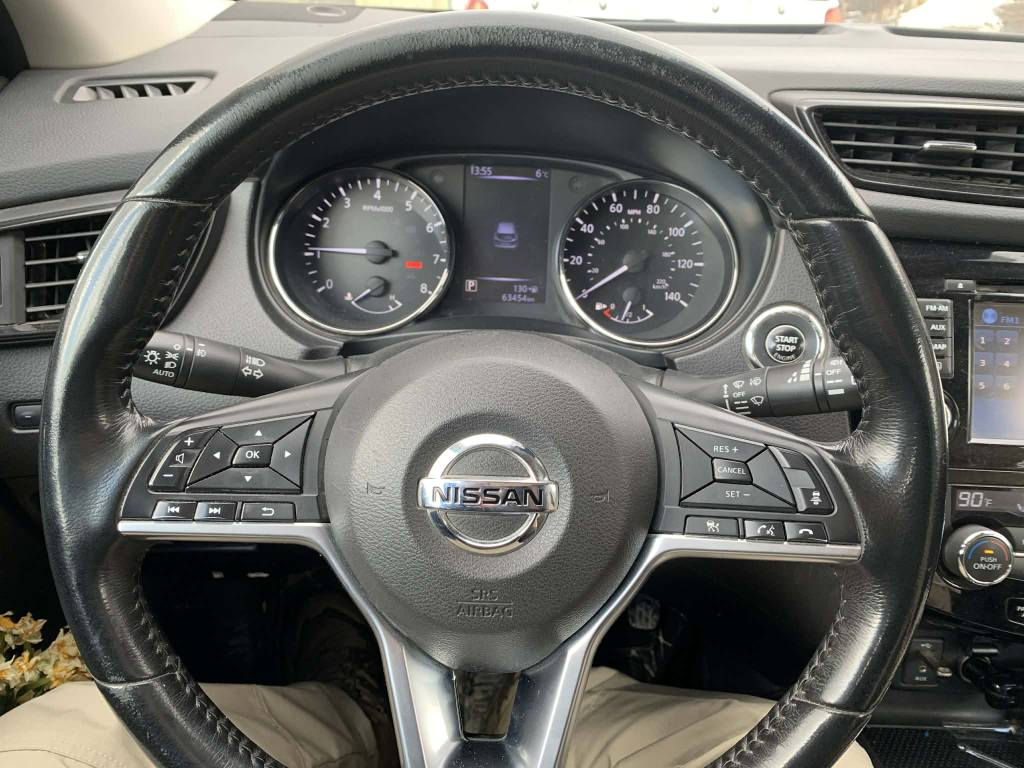 نیسان ڕوگ سپورت 2017
 فول فول
بەسمە
شەغال
کوشن کارەبایی و هیتەر
راداری تەنيشت 
سلايت 
٥ كاميرة
سوکان هیتەر
 هيچ پارچه سبوغو ساردة كوتي نيه به شه رت
٦٠ هزار  كيلومتر ڕویشتوە
گێڕو مەکینە نەکراینەوە بێ کێشە بەشەرت 
سعر : ١٦٥ كه مه ك مجال
(شەرتی تەحویل وکالەو )
رقم:*********** أربيل, العراق
