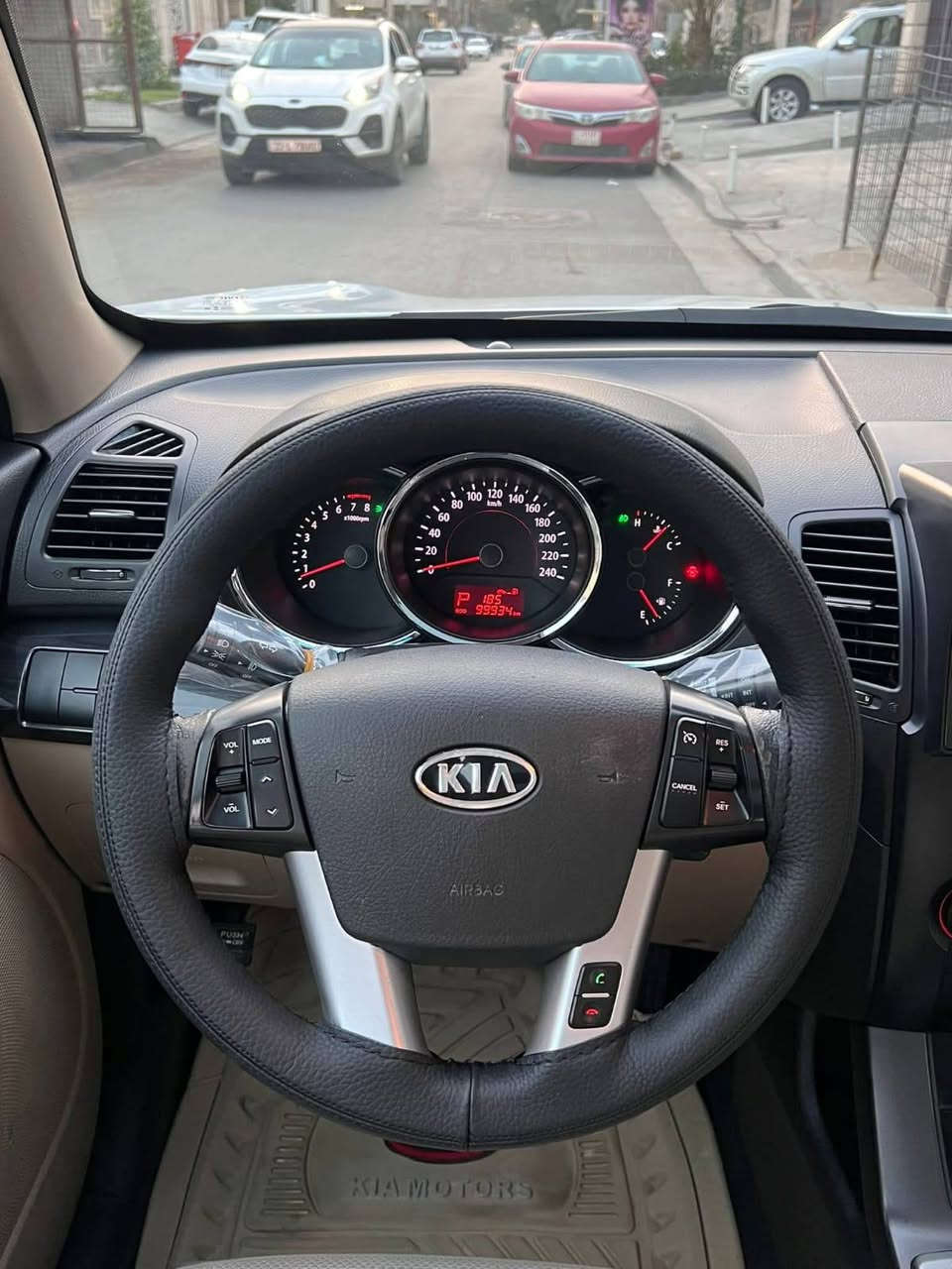 السلام ع سورنتو 2011 كويتيه فول مواصفات جديده ماشيه 100
168 وبيه مجال ***********
