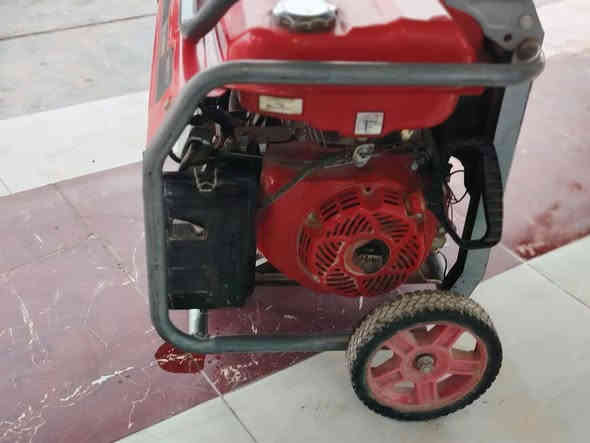 السلام عليكم مولد للبيع السعر 225 بي مجال الشراي خلي يجي عل هاذ الرقم *********** شرط درجه الأولى 💯
