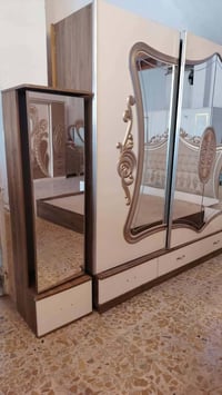 غرفة ٧ قطع • كنتر ٣م • نضيفه