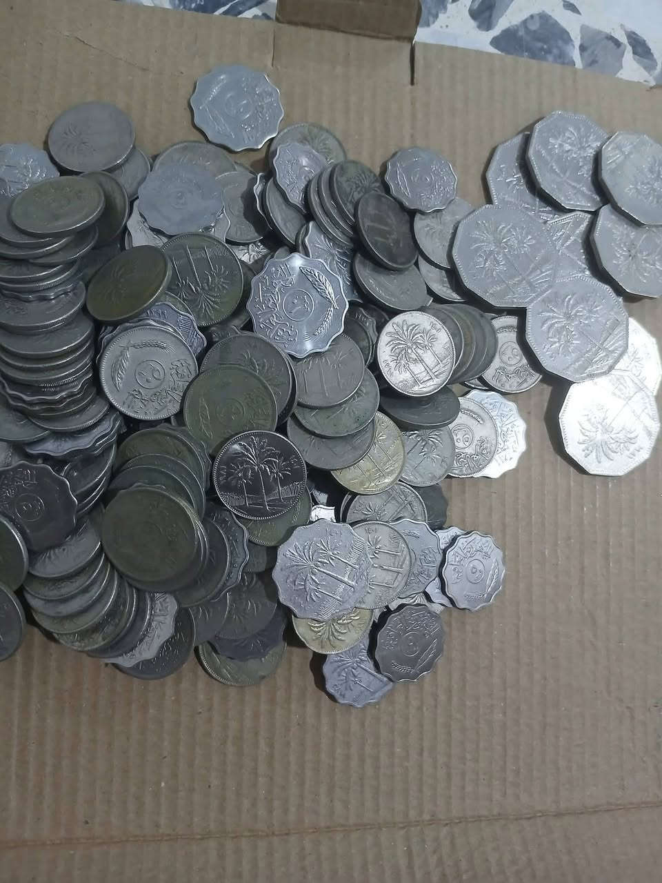 عملات النخيل قديمة
بيه دينار 10 قطع
والباقي مشكل 290 قطعة
العدد الكلي 300 قطعة
السعر 35 الف


**إذا كنت صاحب هذا الإعلان وتريد حذفه لأي سبب، رجاءا أرسل رسالة إلى الدعم الفني**