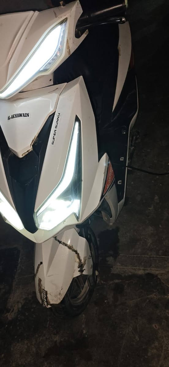 سلام عليكم
اخوان بايسكل شحن للبيع
السعر 350 وبي مجال
بطاريات جدد بدون شاحنه
رقم الهاتف ***********
