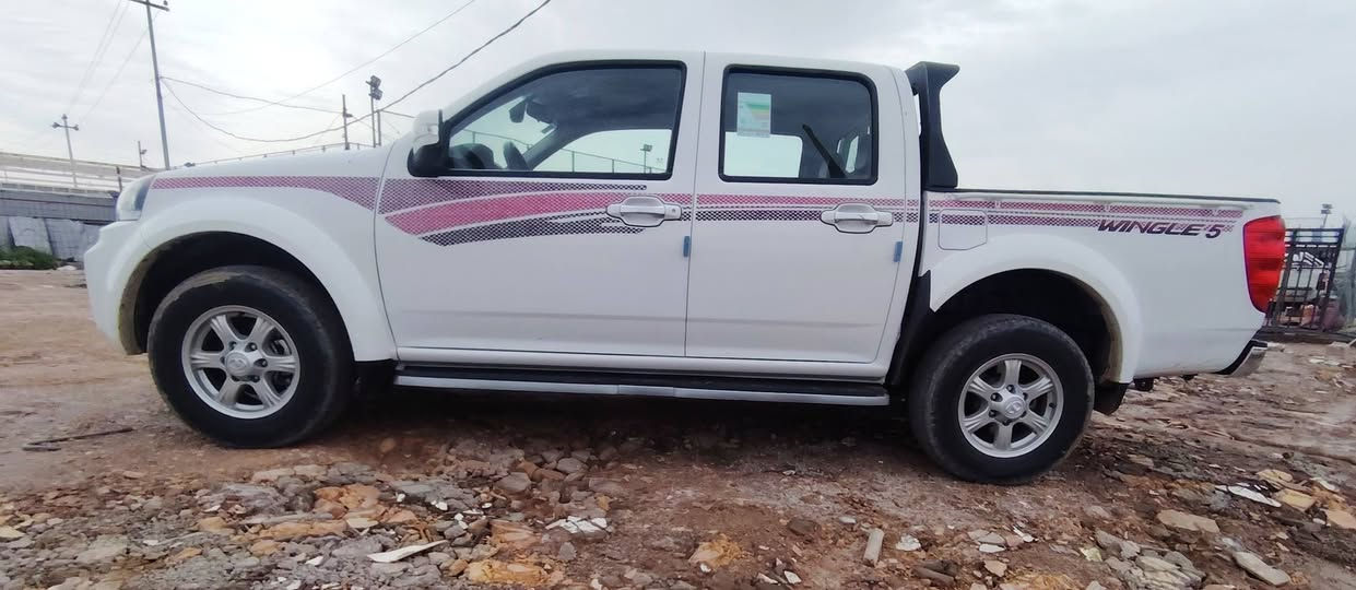 السلام عليكم للبيع كريت ويل موديل 2025 مرقم واسط انكليزي كفاله على وضع الشركة  بحاله الوكاله  ترهم مراوس   مكان السياره الفجر الشراي يتصل او بالخدمه رقم ***********
