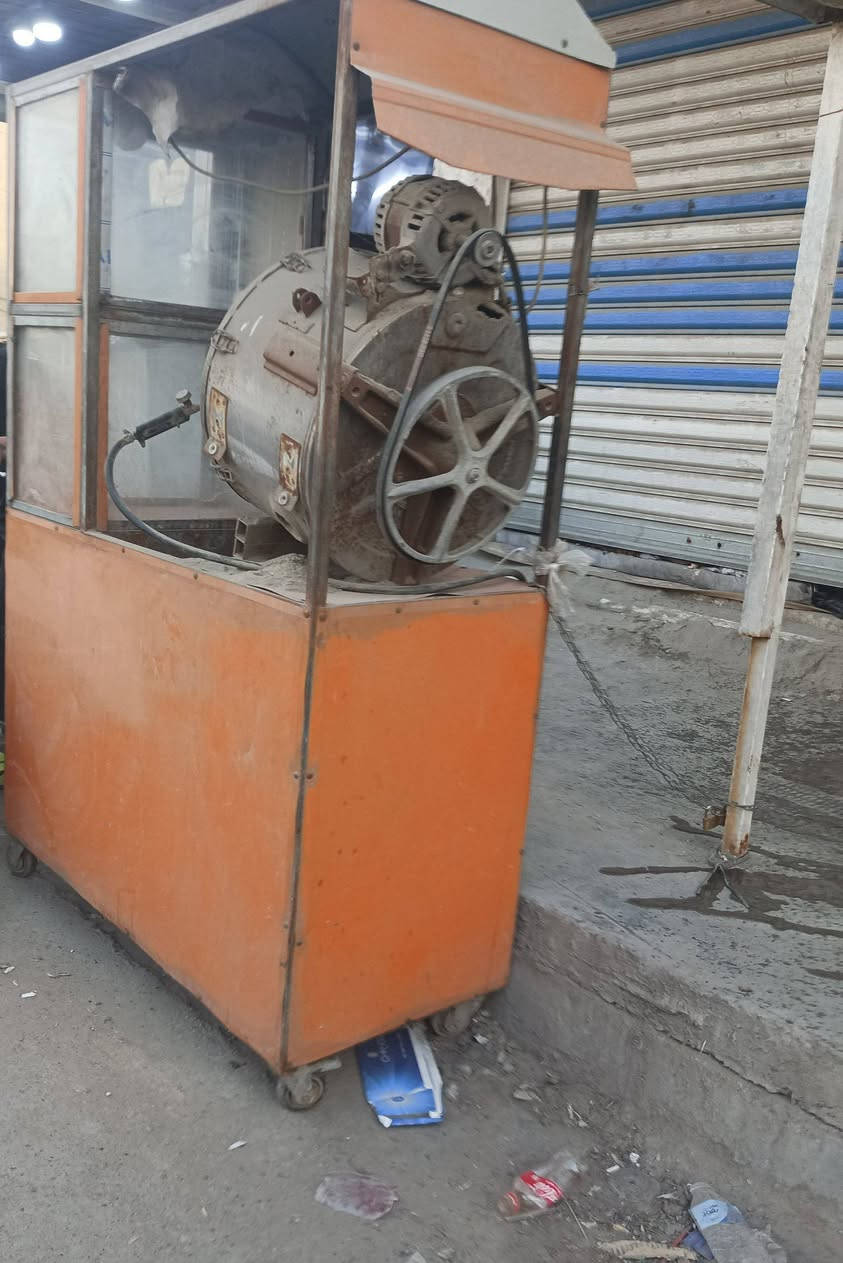 السلام عليكم ورحمه الله وبركاته اخوان عربانة حب وجبس للبيع عربانه درجه اولى تفصال مترين بمترين بس عوزها تنضيف لأن ما معتني بيها وكلها شغاله ودرجه اولى وياها ملحقاتها كامله ما عده الدبه مكاني بغداد مدينة الصدر الرقم/ ‏‪***********‬‏ متواجد فقط واتساب والخاص مازنجر السعر ب350 وبيها مجال للطيبين .
