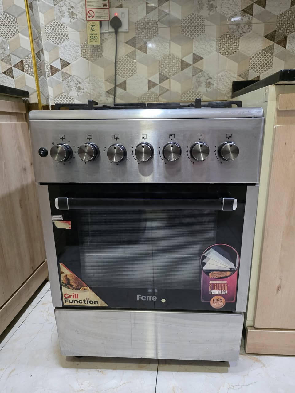 🔥 طباخ FERRE تركي نظيف جداً للبيع – جاهز للاستخدام 🔥
طباخ بحالة ممتازة ونظيف جداً، جميع الأجزاء تعمل بكفاءة وجاهز للاستخدام مباشرة.

🔹 4 عيون غاز
🔹 فرن واسع مع خاصية الشواء
🔹 إشعال ذاتي
🔹 غطاء زجاجي علوي
🔹 باب فرن زجاج ثلاثي الطبقات للحفاظ على الحرارة
🔹 هيكل ستانلس ستيل مقاوم للصدأ
🔹 استخدام منزلي خفيف ومعتنى به بشكل جيد

💰 السعر: 250,000 دينار عراقي

📍 الموقع: بغداد – الأعظمية

📞 للتواصل 
 أبو دانية
***********
