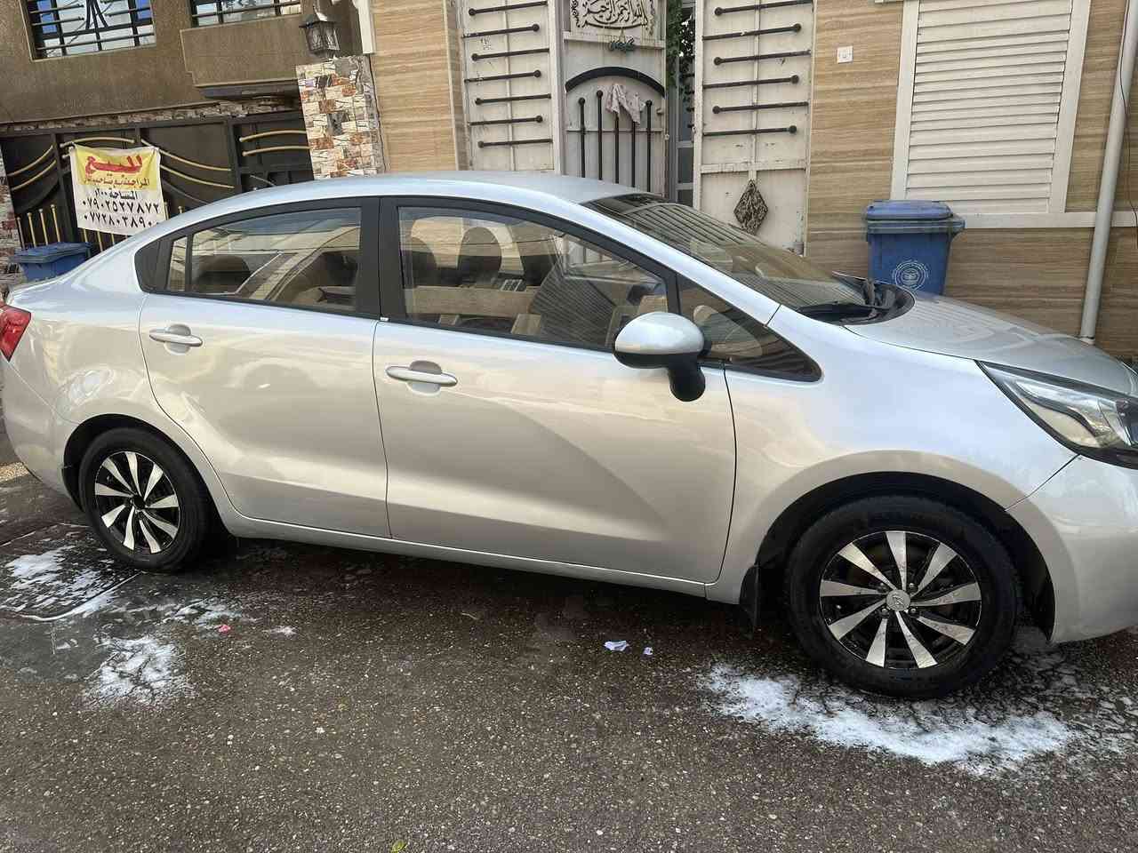 السلام عليكم كيا ريو خليجي مكينه 1600 موديل 15  بيع او مراوس حسب القناعه جان بيها شخوط وجراد وصبغتها احزام لجماليه بدون اي ضرر مكينه كير تبريد خير من الله مكاني بغداد الحريه السعر 82 وبيها مجال  لشراي 
***********
