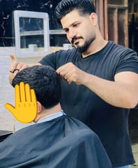 حلاقه مجانيه  للاطفال وذوي الاحتياجات الخاصه وكبار السن في البيت مجانا...