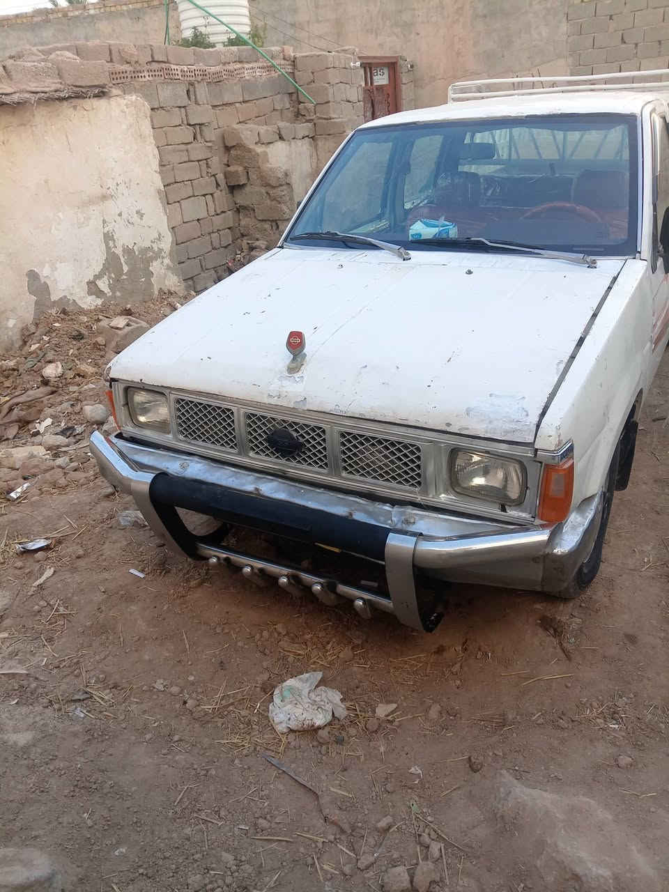 سلام عليكم خوان سياره نيسان للبيع موديل91كهربايات حداديه تخم تاير كله جديد سياره جاهزه مكينه وكير ثريواي السعر 33 وبيه مجال رقم الهاتف ***********
