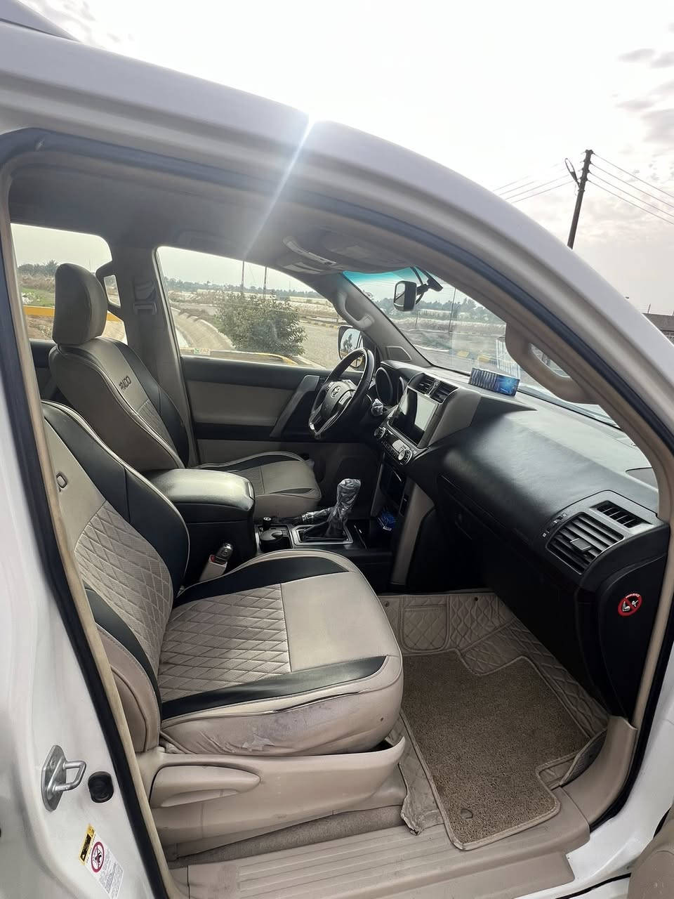 سلام عليكم اخوان برادو 2013سياره خليجي بيه صبغ موضع بل صور كلش بصيط وبارد شويه كد ثلاث أصابع بل باب السياره جديد كلش مري شفط محدث بجم 2017+زنون كلش قوي مناقصه شي خير من الله بدل كير جديد شركه 
تريد وكله تريد تحويل موجود 
عنوان ديالى خان بني سعد 
سعر 233وبيه مجال بصيط 
***********
