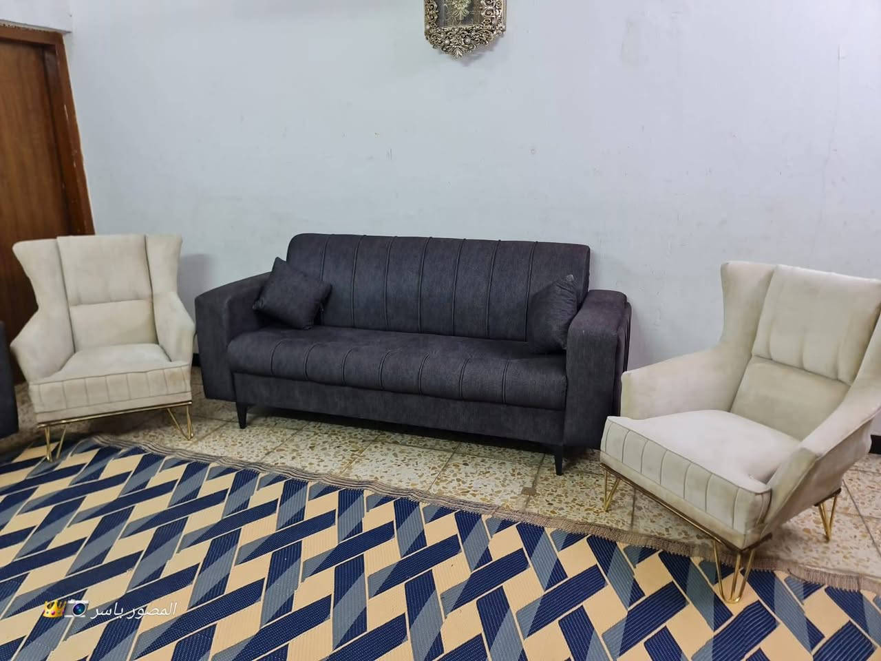 تخم 12مقعد اخو الجديد سعره 325 وبي مجال العنوان بغداد ***********
