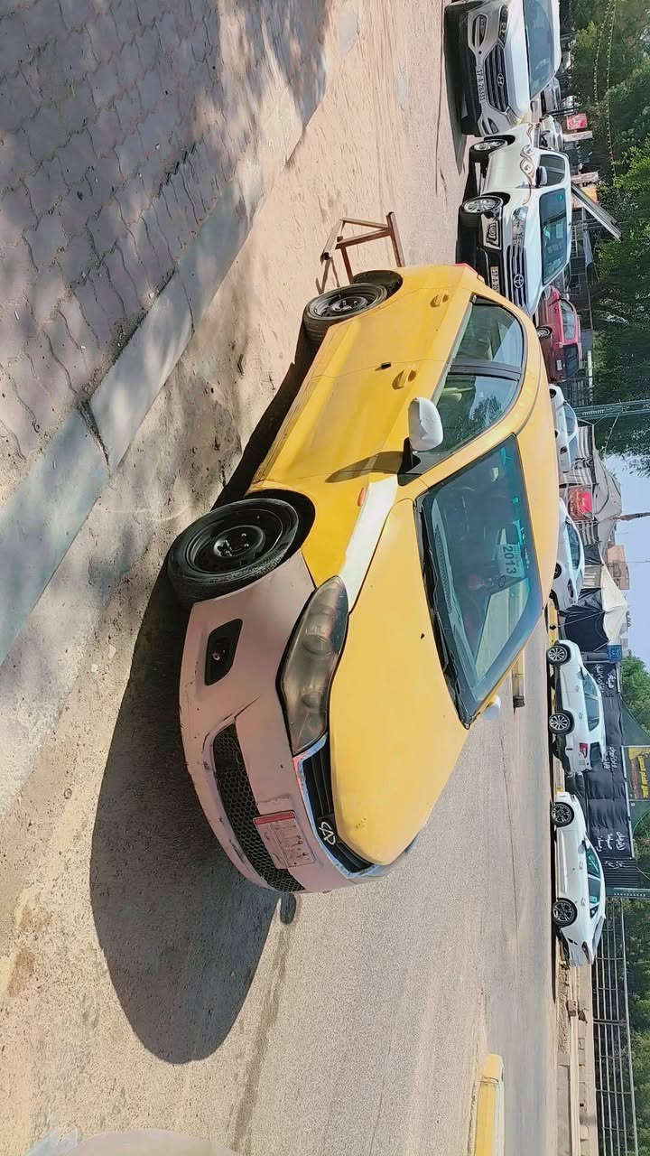 سلام عليكم البيع شيري فلاوين تكسي موديل 13 سياره نضيفه رقم مثنى مصفره هيه وغرامات سنويه بعدهي تبريد شغال كامله سياره محرك بي خيط بخار هستوه بادي بيه سعر 25بيه مجال بصيط مكان سماوة ***********ولا اكو مراوس بخصوصي عادي
