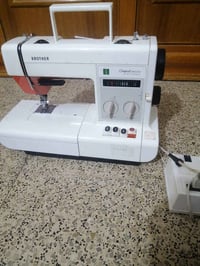 مكينة خياطة • درجة أولى • نضيفه