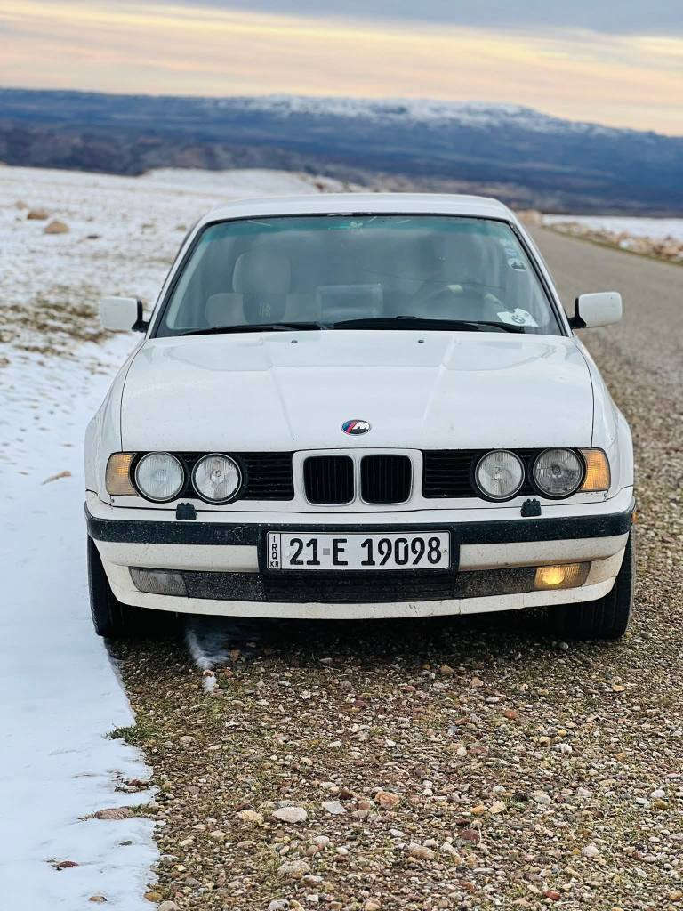 525دیجیتاڵ بیلاد گیرعادی 
مۆدیل 1990
چوارجام کارەبای ABS
تەبریت ساردوگەرم 
شاشە ئایپاد ئاوینە کارەبای 
قوفڵ مەرکەزی 
بیدەعمولیدراو 
3پارچە بۆیاخی هەیە  بیناوگردن
کامل گیانی جایز نمونە لەجوانی 
گۆرینەوەیش دەکەم لەسەردڵ گردن
لەچەمچەماڵم 
ژم*********** شمشمل, السليمانية
