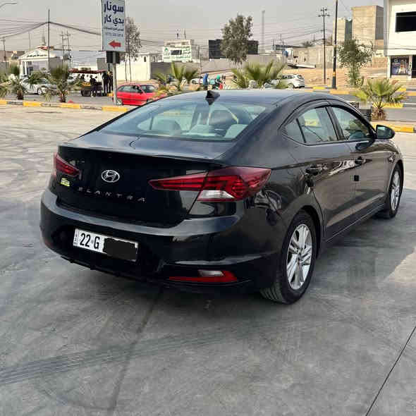 النترا موديل 2020 وارد امريكي لون اسود 
رقم اربيل جديد هزة وسنوية جديد

محرك 2000 دوش، لايت زينون، رادارات امامية و جانبية، نقطة عمياء، كاميرا خلفية، تحكمات ستيرن، كروز سرعة، اوامر صوتية، انظمة قيادة، شاشة لمس تدعم اندرويد اوتو
تحديد مسار 

السيارة بيها صبغ نصف البنيد وحافة الجاملغ

ماشية 50 ميل
السعر 139 ورقة

للتواصل
***********
***********
