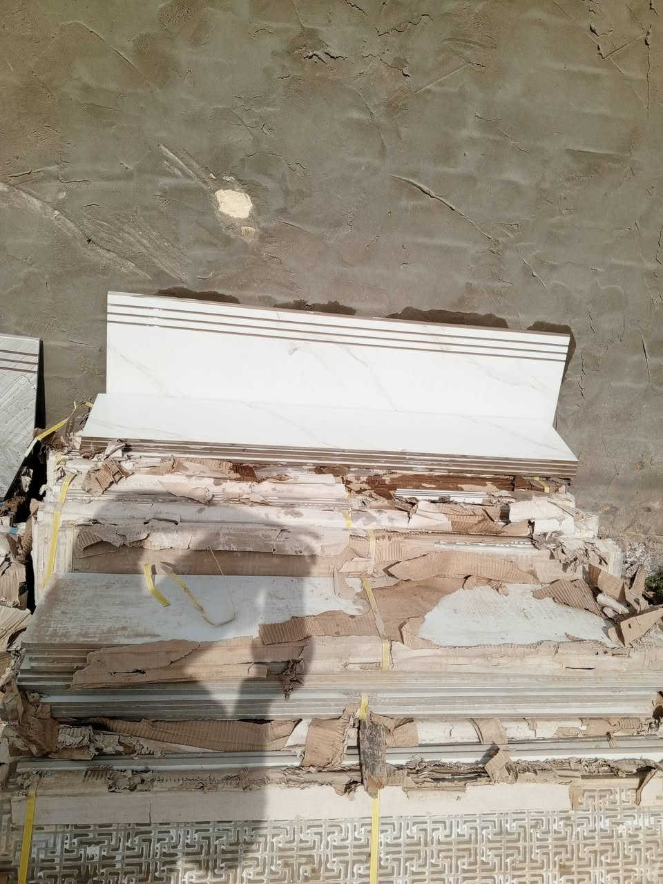 السلام عليكم هذول بايه ومرايه مالت درج 3 الوان البايه كامله ع 4 ونص كميه بيهم خير من الله‏‪***********‬‏
