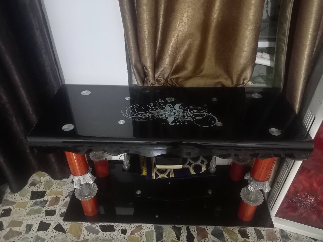 بغداد الغزاليه 
لسعر (35,000)  رقمي ***********
