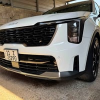 للبيع كيا سورنتو خليجي 2025فول موصفات ماشيه 37رقم بغداد بسمي رقم 07707...