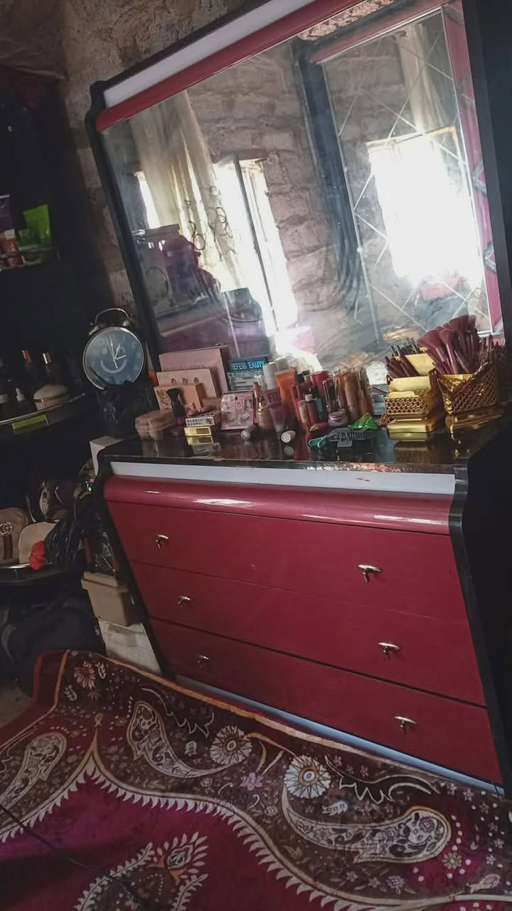 سلام عليكم غرفه للبيع مستعمله ١٠قطع ب٨٥٠وبيها مجال جديده


**إذا كنت صاحب هذا الإعلان وتريد حذفه لأي سبب، رجاءا أرسل رسالة إلى الدعم الفني**