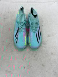 احذية رياضية • ٨ قطع • توصيل محافظات