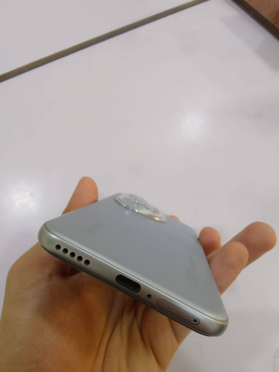 هونر 400 برو 5G جهاز جديد كفاله عامه من كلشي
اكو فطر بس من فوك شوية ميبين كلش
ذاكره 512 و الرام 12+12 باقي مواصفات معروفه
 جهاز بعد حتى الملحقات جدد ما مفتوحات
كامل ملحقات جهاز مع ساعة وايربود وياه / اني رايده بسعر 750 ألف 
 / مكاني طوزخورماتو/ رقم الواتساب ***********
