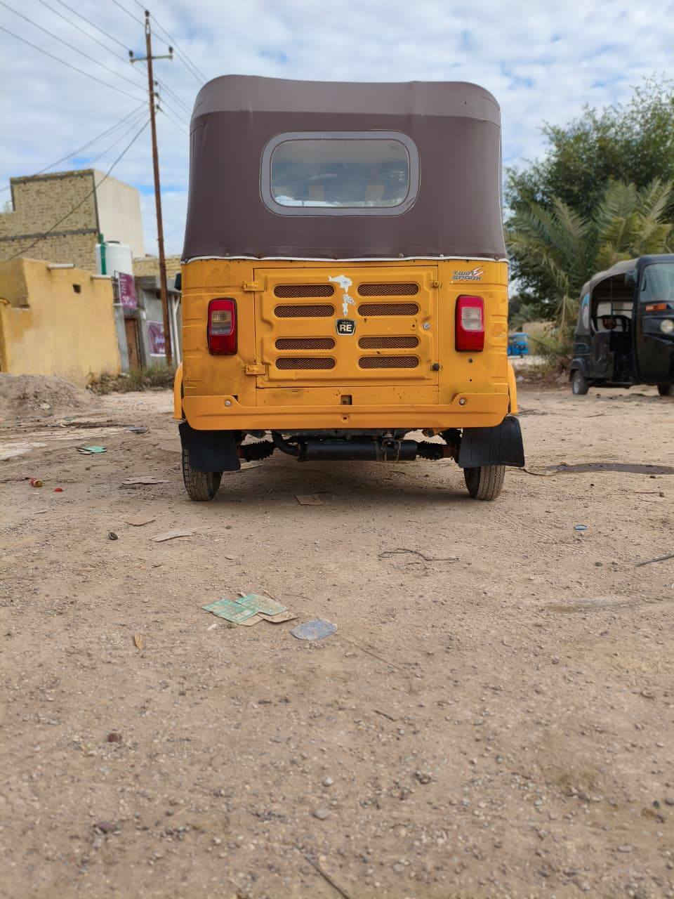 جاهزه مابيه نقص محرك جديد تخم تاير جديد كهربائياته كله شغاله 

مكاني قضاء النصر 

ب٥٢٠٠ وبيه مجال قليل 

***********
