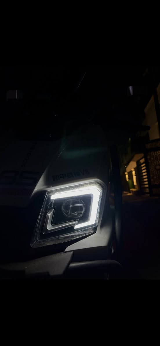 سلام عليكم دراجه صاعقه للبيع دراجه نضيفه 6 بطاريات تمشيك 75 كيلو سرعه 85  رقم ***********
