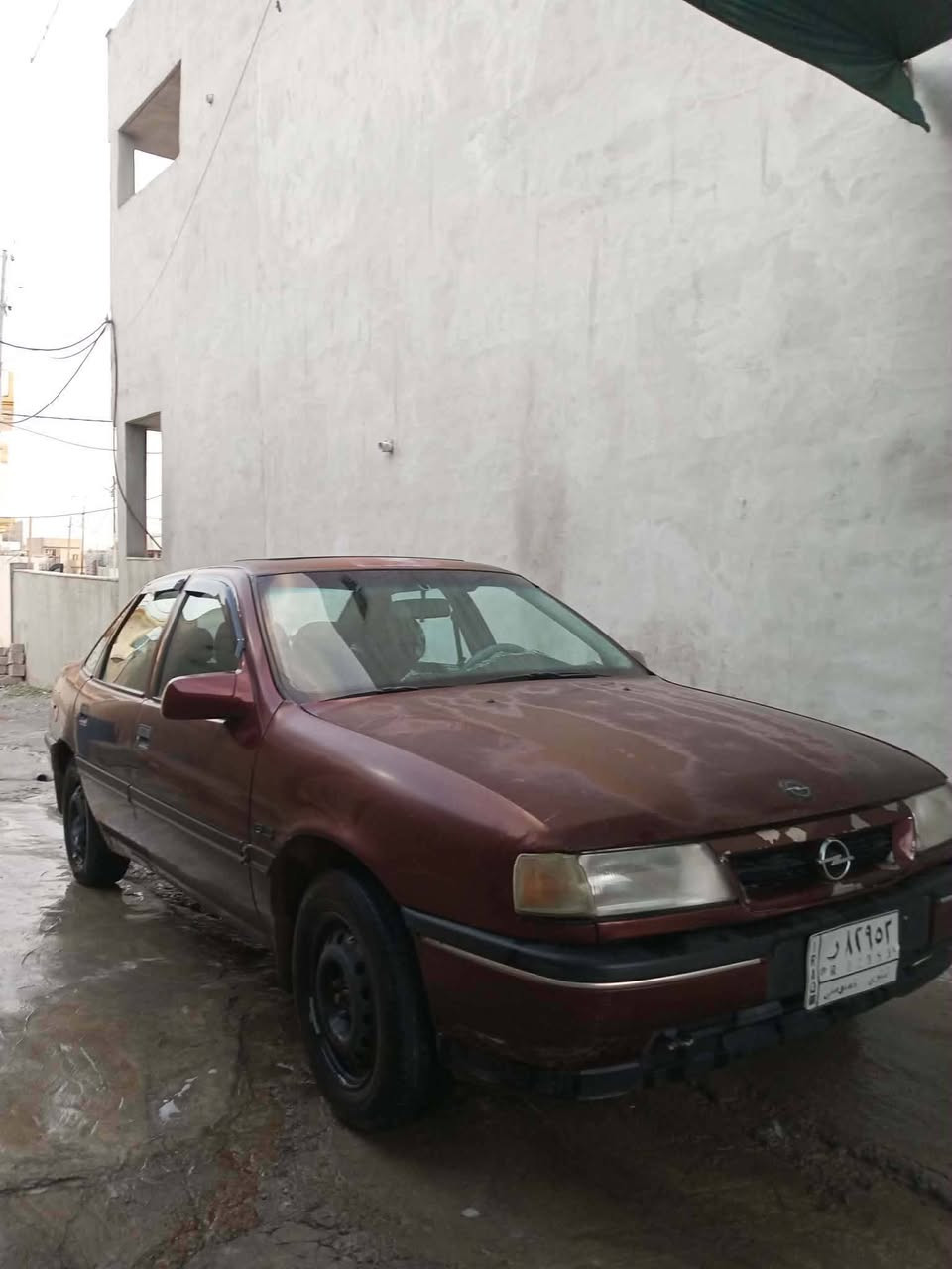 السلام عليكم 
اوبل فيكترا موديل 1991 
 حجم 20
سلايت
محرك لا صرف لا نفخ لا بخار 
كير محرك شرط
كوبون بانزين بيها
سيارة باسمي 
شرط وكالة وتحويل
 تدفئة 
كير اتوماتيك 
سيارة كاملة
ضرر دوائر ودوسات فقط
وباقي بدون صبغ شرط
رقم نينوى
داخل نضيف
 سعر 45
***********
***********
