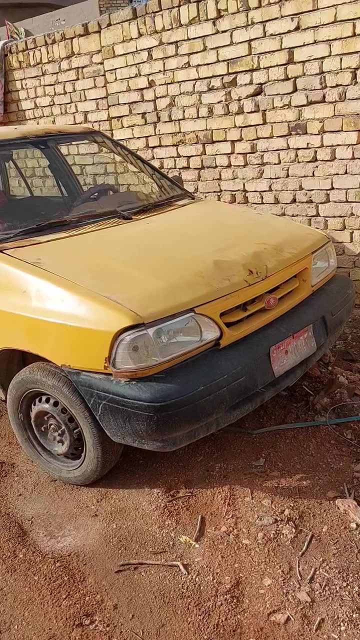 السلام عليكم سايبه البيع مديل ١٢ حلوه السياره ومناسبه رقم احمر راعيه موجود بحي الفرات  مكينه كير حداديه تخم تاير جدد هاذ رقمي  ***********.   مكاني دوانيه مركز  سعره من الخير مليون  ١٥٠
