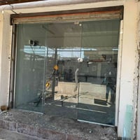 واجهات زجاجية • قواطع 10ملم • صيانة عامة