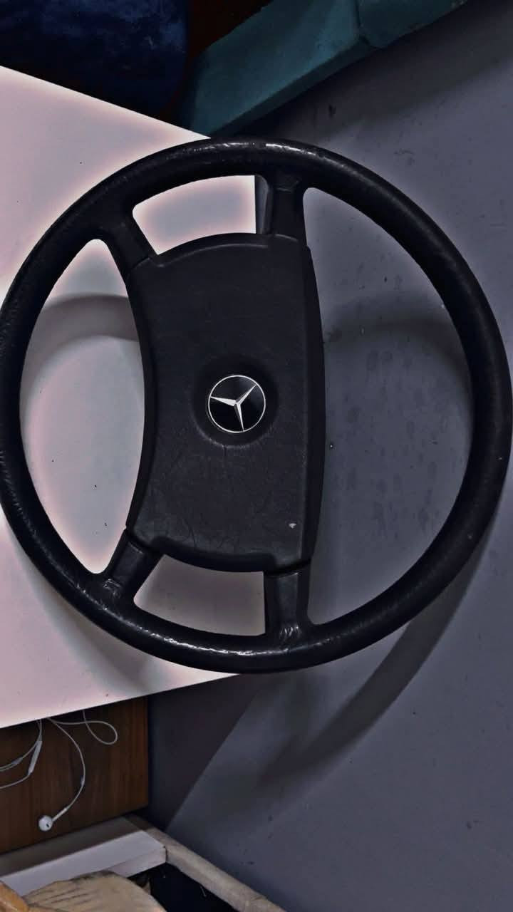 علي الموسوي.        للادوات المرسيدس     بنز 
جامبو.      دب.      شبح.       مرور.      190. 
كافة الكماليات باسعار مناسبة 
العنوان بغداد 
الهاتف ***********4
متوفر توصيل كافة محافضات العراق
