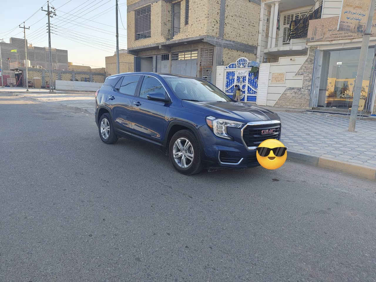 نوع السيارة والموديل: GMC Terrain SLE 2024
الوارد: امريكي
الحادث:  باللايت الامامي جهة السايق وواصل للـ لغد علما أنه ما واصل للراديتر يعني بغاز الشركة بعدهه
الصبغ: بدون صبغ فقط البنيد والدعامية 
الدواخل: لون اسود مع مقاعد حضن رياضي مريح 
الايرباك: بدون ايرباك
الممشى: 32000 قابل للزيادة
حجم المحرك: 1500 توربو
المكان+المنطقة: ميسان - العمارة - حي السياسيين 
السعر: 195 ورقة
رقم الهاتف: ***********
جميع المواصفات: معروفة عند كتابة نوع السيارة في گوگل
ملاحظات إضافية (إن وجدت): السيارة توجد فيها بعض الطخات البسيطة وتم تبديل حدادية السيارة بالكامل مع تخم تايرات جديد حاليا
