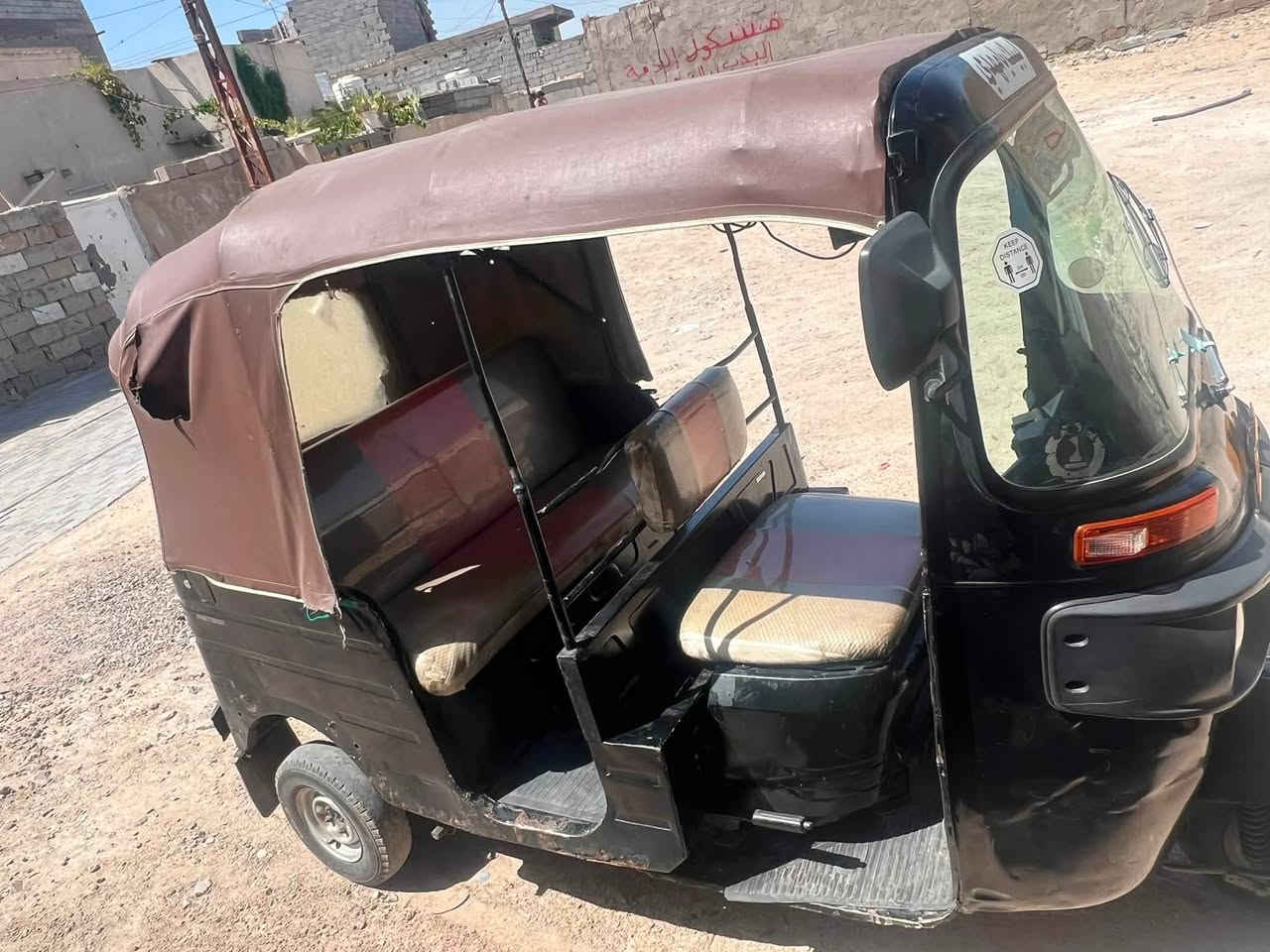 سلام عليكم تكتك للبيع موديل20 باجاج سعر4ونص وبيهه مجال عنوان المحموديه كاع جواهر رقم بي وتساب***********
