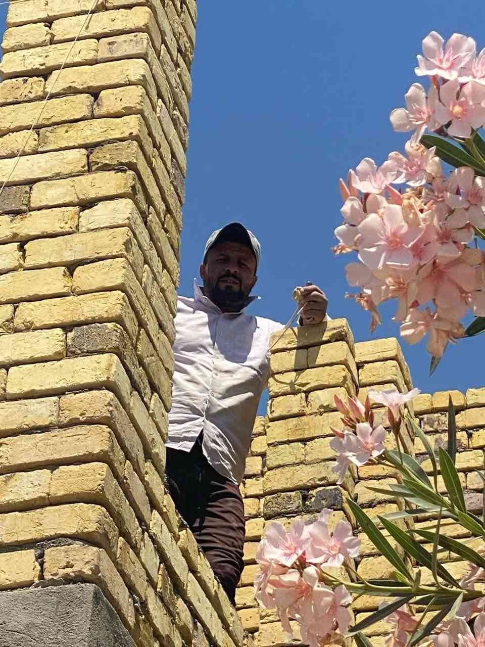 خلفة بناء متفرغ خابر وبيك خير وتدلل ***********
