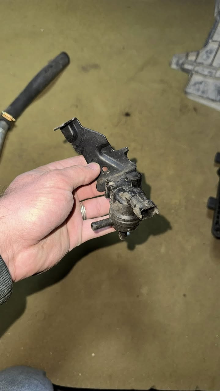 سلام عليكم غراض تفصيخ مال النترا قيم واخذ بليرضي الله
مكان بغداد دوره
***********
