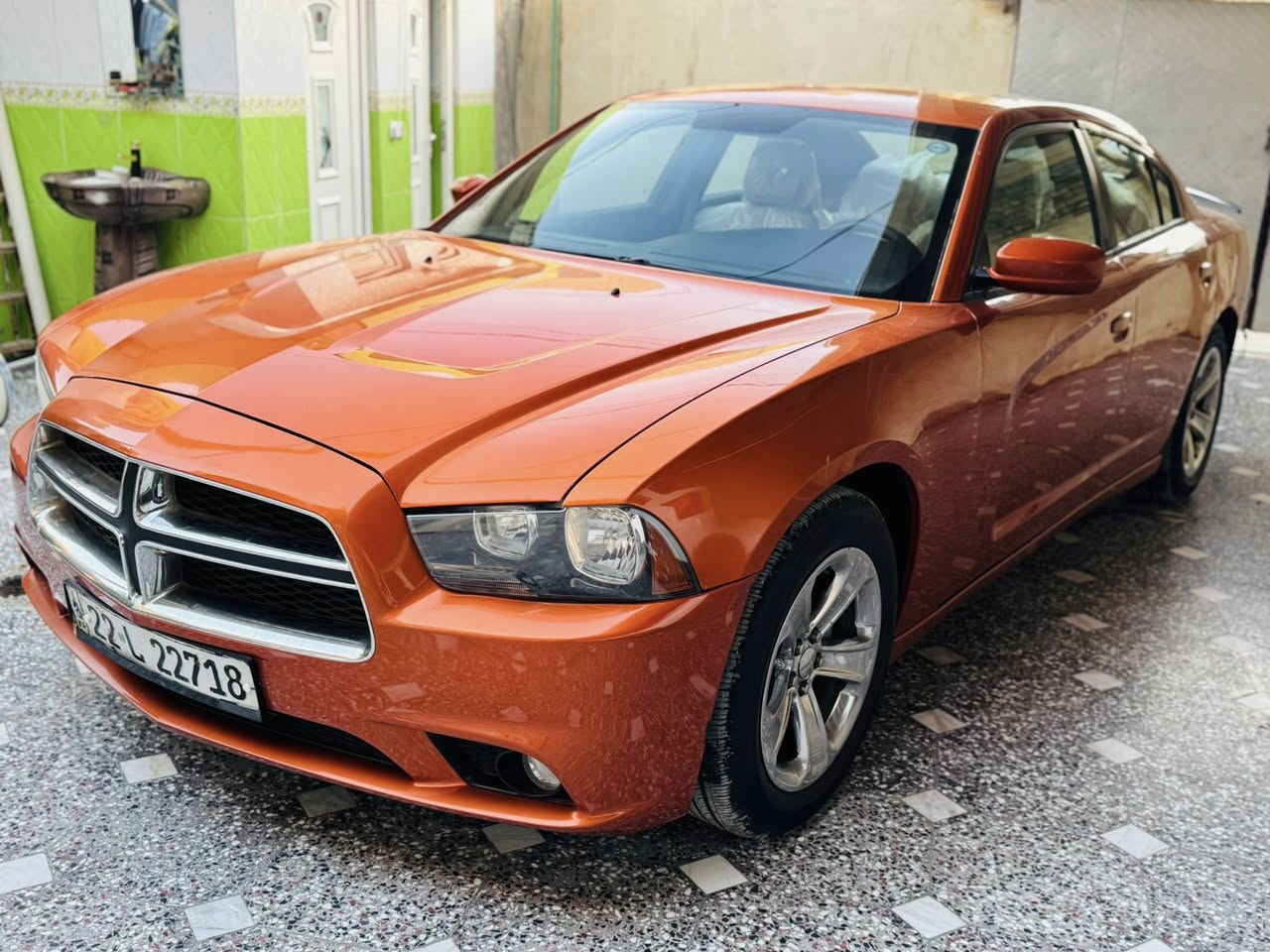 جارجر 2011 مشمشي
مواصفاته معروفه 6 سلندر 
اربيل دولي بسمي تحويل او وكاله
بيها صبغ جاملغ وبابين
تخم تاير ياباني اصلي حدادية امامية 
السعر 137  
مكانها بغداد ***********
