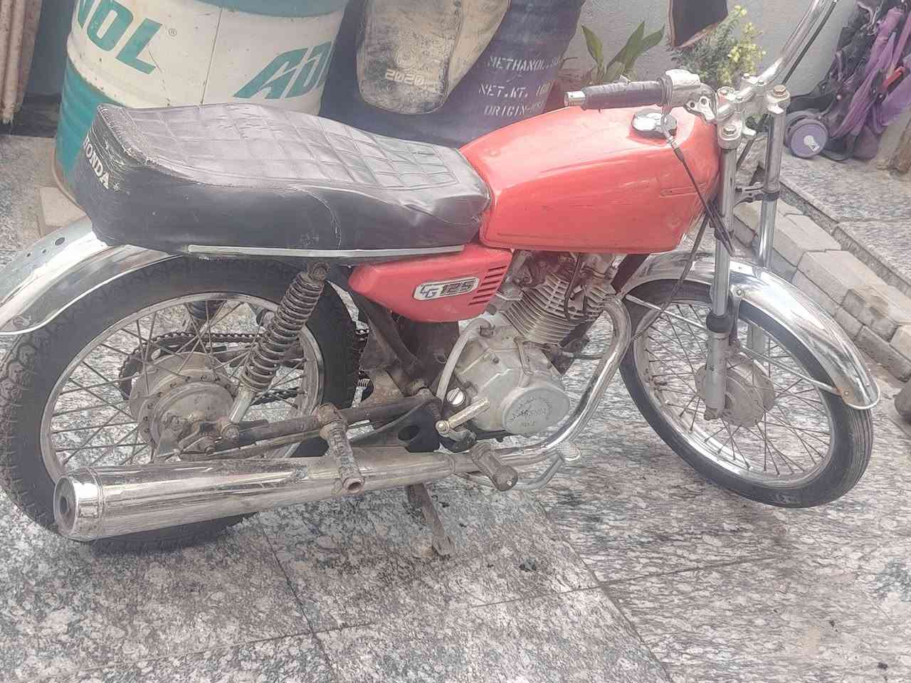 السلام عليكم 
اربعه كير ارشا  اوراق استنساخ  مديل ١٨
محرك ايراني اصلي.
عنوان كربلاء حي النصر
مكفوله   يرادلها ترتيب
250
***********
