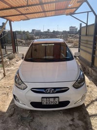 للبيع هونداي اكسنت خليجي موديل 2012  ماشيه ٢٠٠  الف km جرس 120 يشتغل م...