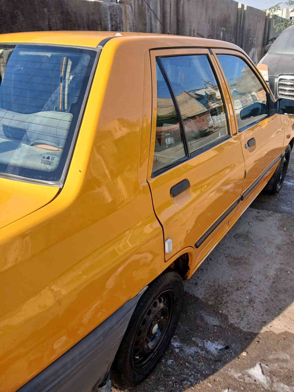 السلام عليكم سايبا ٢٠١٨ للبيع تخم تاير جديد كلج جديد سنوية الى ٢٨ بيه قطعتين بارد وصبغ ربع دوسة وربع باب سائق مكينة بيه تبخير مكاني حي اور قرب سنتر حي اور السعر ٤٧ وبيه مجال باسمي السيارة (شرط التحويل ) ***********
