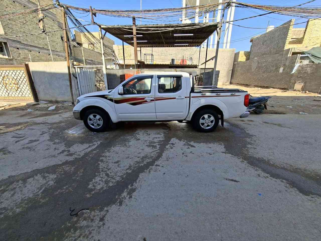 السلام عليكم
نيفاره 2011كير عادي  سياره نضيفه  مكفوله تخم تاير حداديه جديده تبريد ثلج تدفئة شغاله كهربائيات فول محرك جديده دواخل جديده رقمها كربلاء بسمي  دولي رقم مميز  سنويه مجدده لل 30 مشروع وطني سعره 100 وبيه مجال ولشراي يتصل ***********.
***********.
